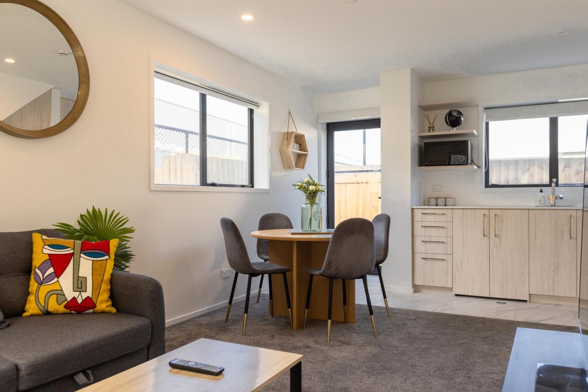 Luxury 2 Bedroom Townhouse By Hagley Park In Cbd Christchurch Exterior photo