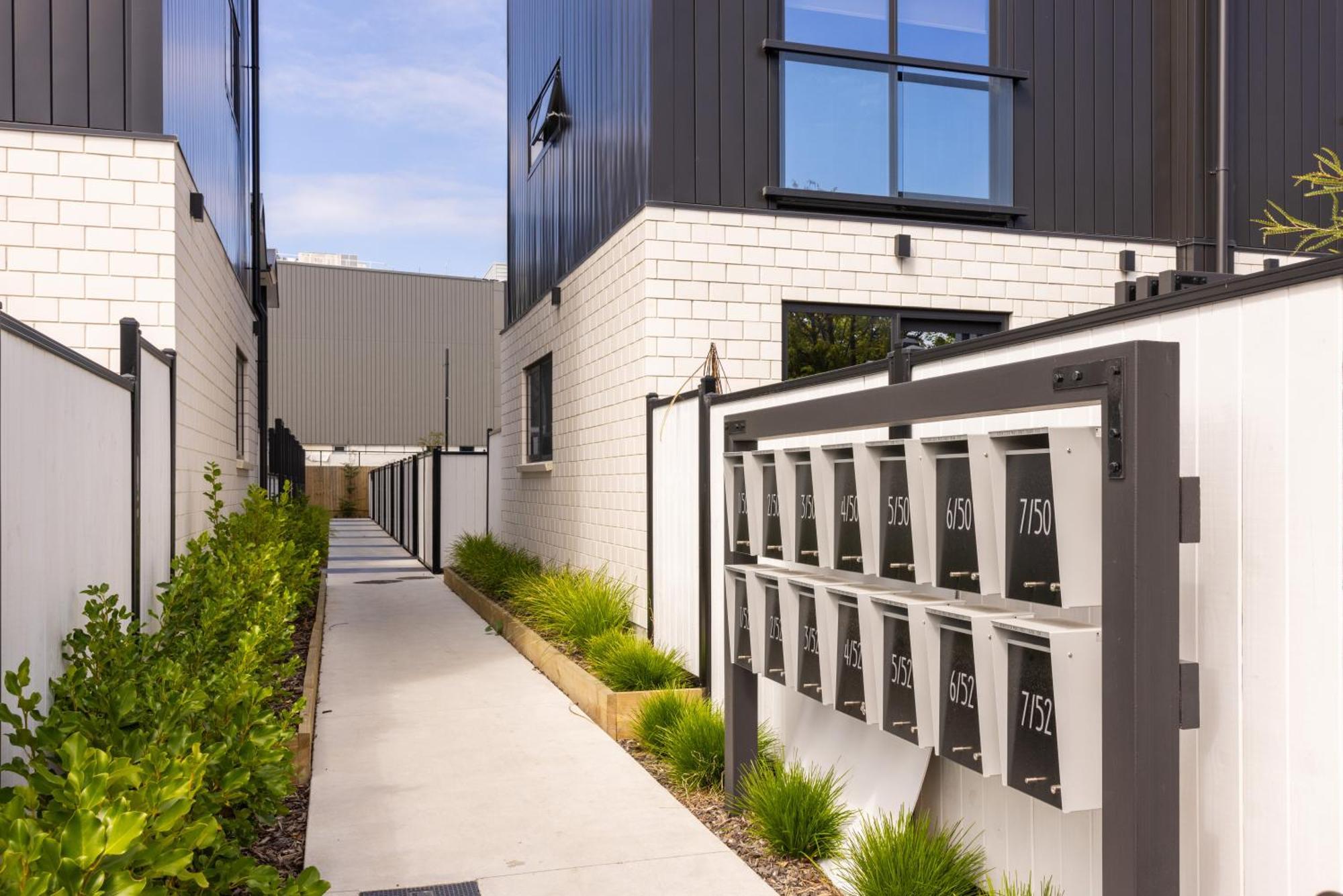 Luxury 2 Bedroom Townhouse By Hagley Park In Cbd Christchurch Exterior photo